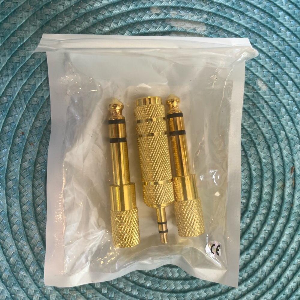 Gold Cable Adapter for Portable Audio